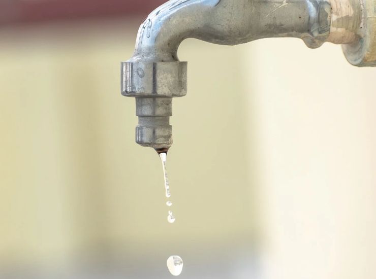 Acqua in aeroporto