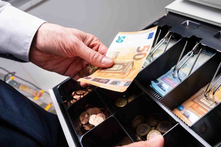 Bisogna fare attenzione all'uso del contante