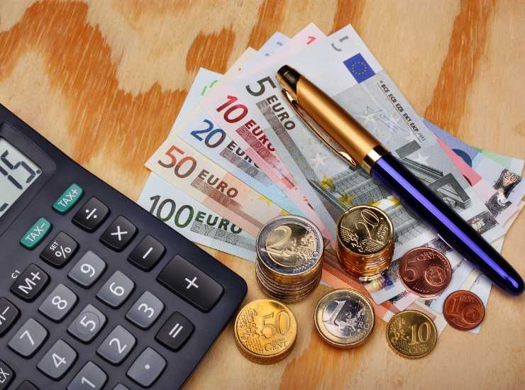 Novità pensioni la decisione di Giorgia Meloni - Focusicilia.it (Fonte foto Canva)