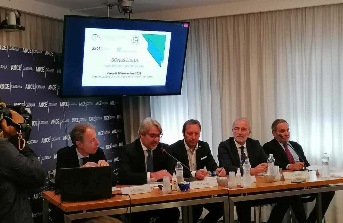 Superbonus, detrazioni al 90% e novità sulle unifamiliari. “Errori dai Governi”