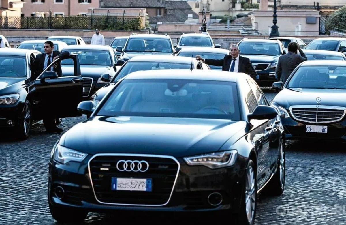 Regione, l’affitto delle “auto blu” costa 170 mila euro l’anno. L’Ars non risponde