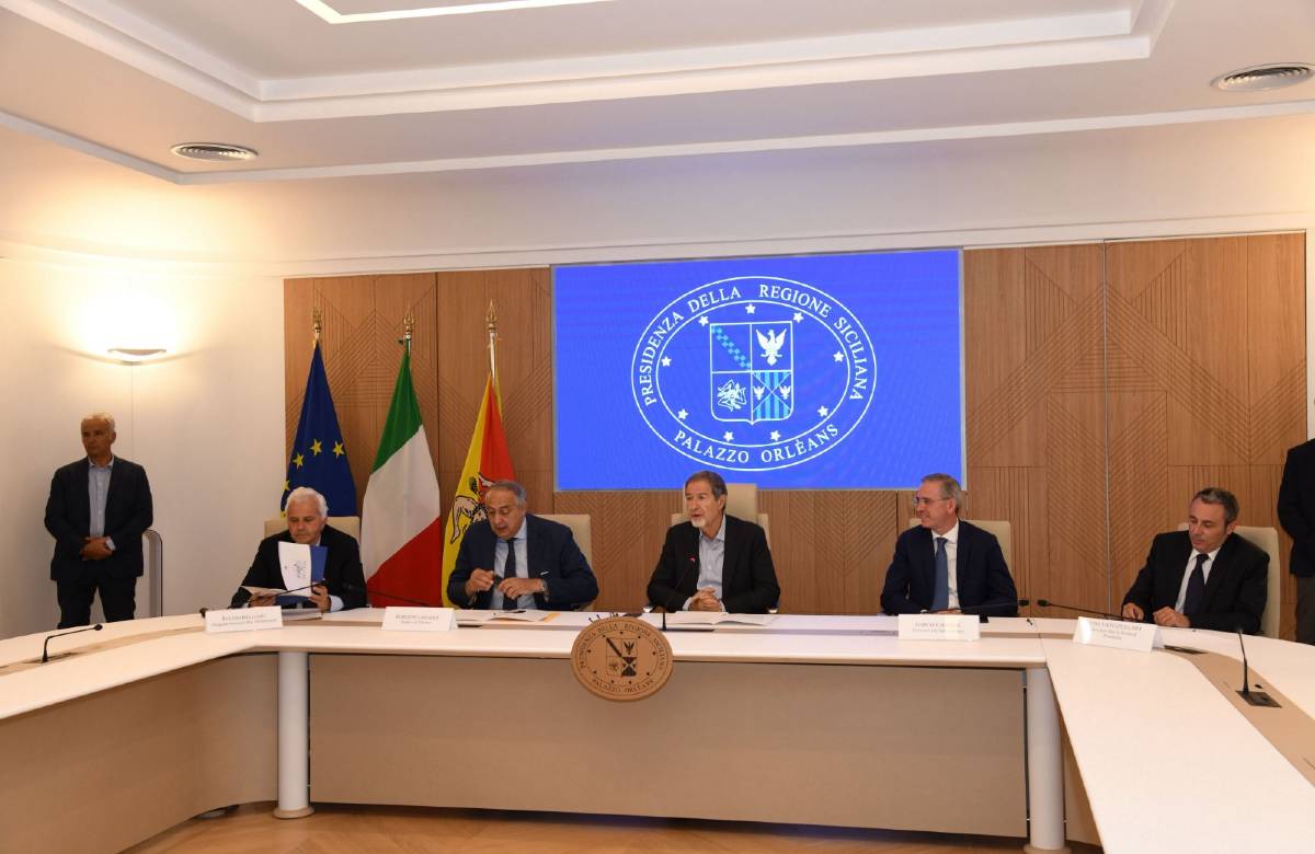 Biglietti integrati per bus, tram e metropolitane: stanziati 350 mila euro