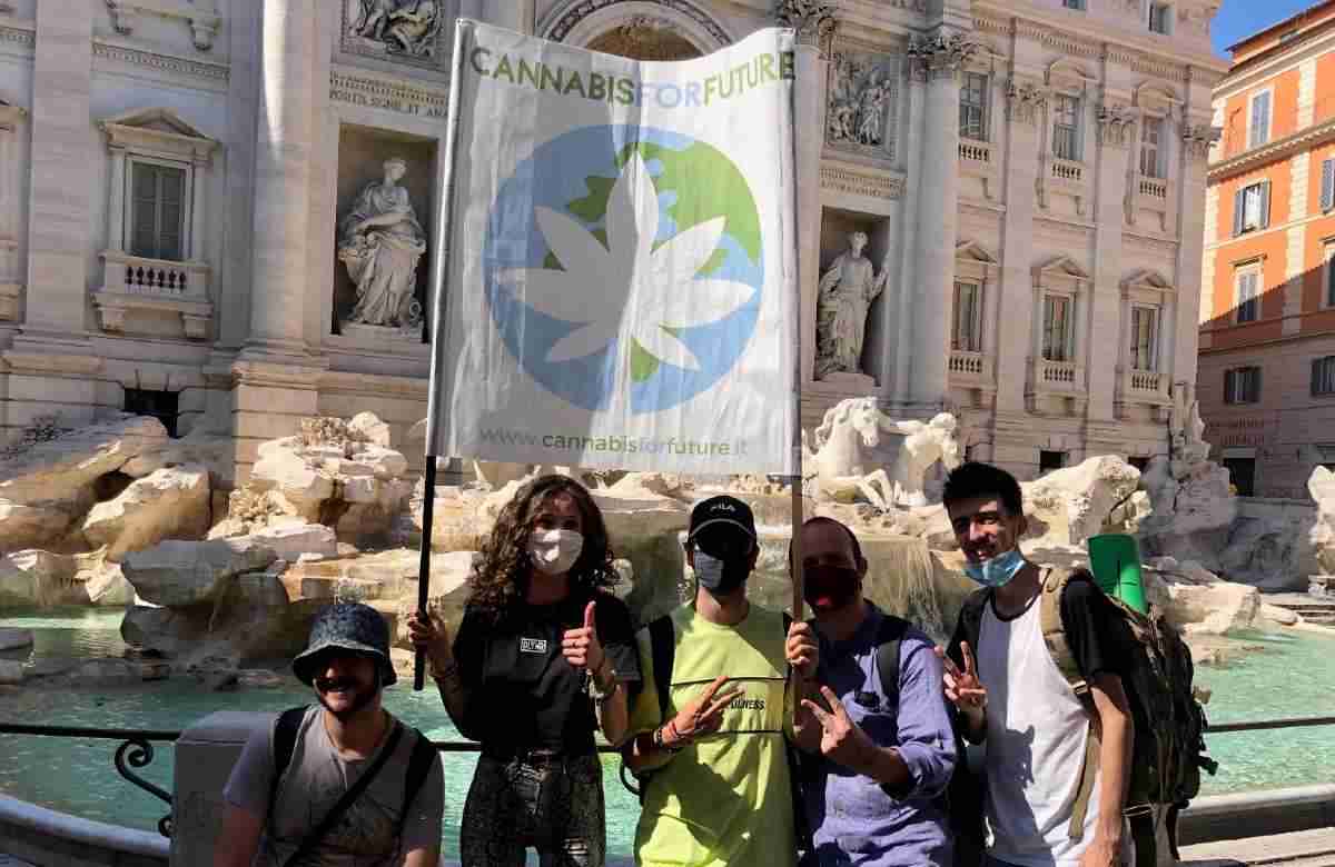 Cannabis for future a Palermo. “Liberalizzare frutterà 10 miliardi”