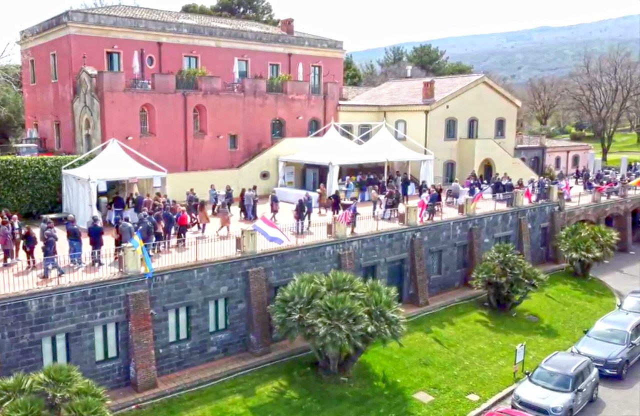 Vini dell’Etna, un “mosaico” di successo. “Ma servirà uno storytelling comune”