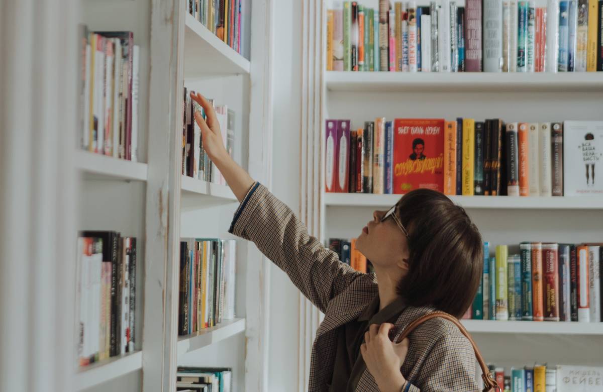 Librerie alla riscossa dopo la pandemia. I lettori riscoprono il romanzo d’amore
