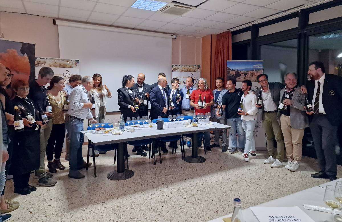 Il successo dell’Etna Bianco Superiore. A ViniMilo le “sfumature di carricante”