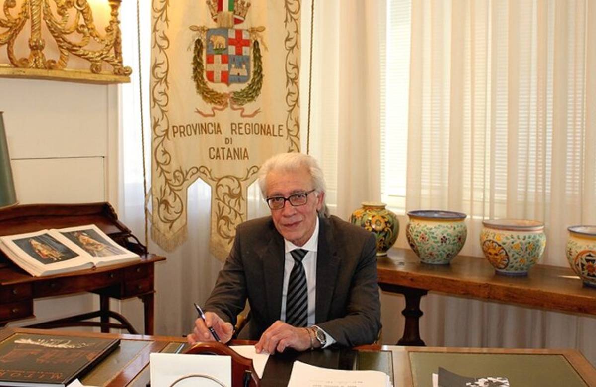 Catania, il Consiglio diffida Portoghese: ‘Si limiti ad atti strettamente necessari’