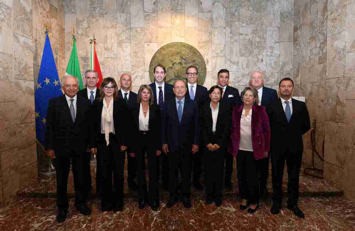 Regione, Schifani presenta la Giunta: “Coesi per affrontare sfide importanti”