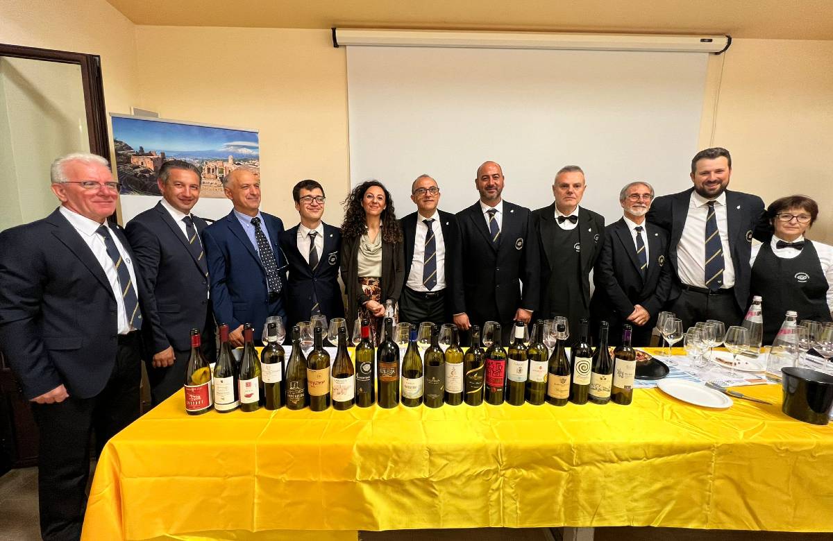 Fiumedinisi, a “Capricci d’autunno” l’elogio del vino Mamertino Doc