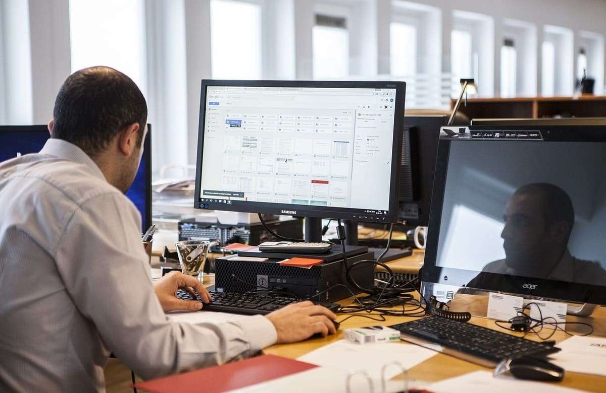 Confcommercio Sicilia, sì agli incentivi sul lavoro, no al click day. “Avvilente”