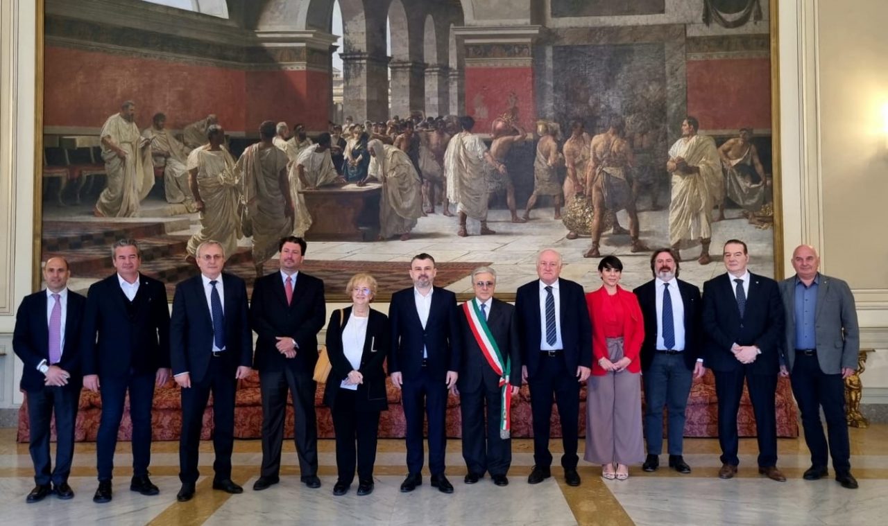 Il ministro rumeno Carciu a Catania, collaborazione tra comunità