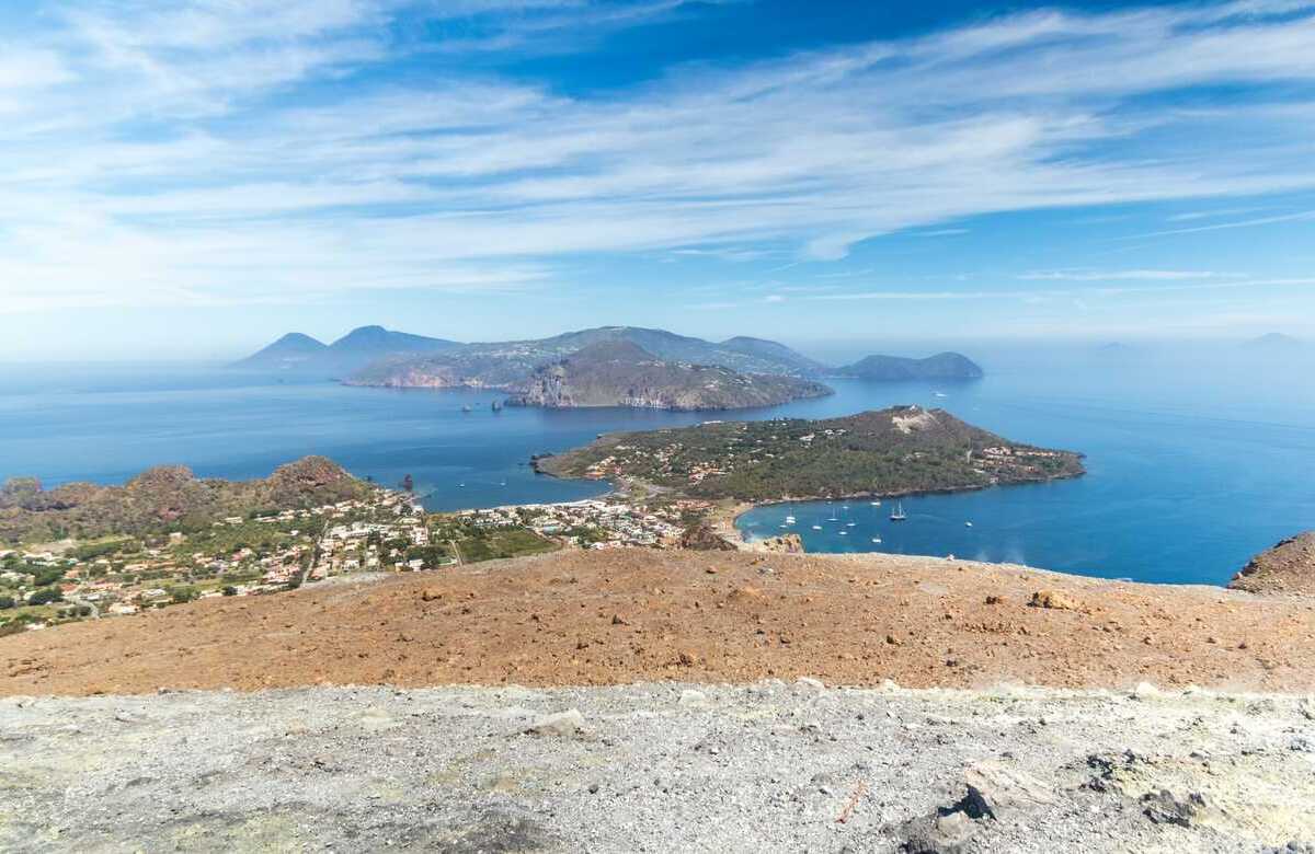 Isole Eolie e continuità territoriale, di nuovo interrotta. Sindaco Gullo furioso