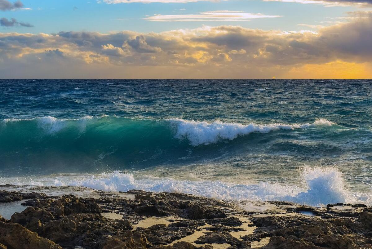Gigawatt dal moto ondoso, l’energia green sarà prodotta dal mare di Sicilia