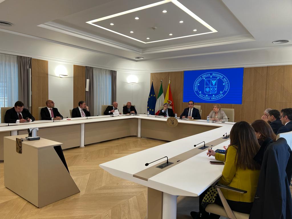 Aeroporti, i provvedimenti di Enac e Regione siciliana contro il caro voli