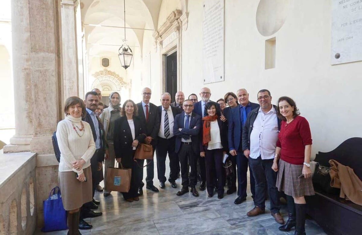 Unict, innovazione e tecnica per salvare agrumi, mandorle e olive dal clima
