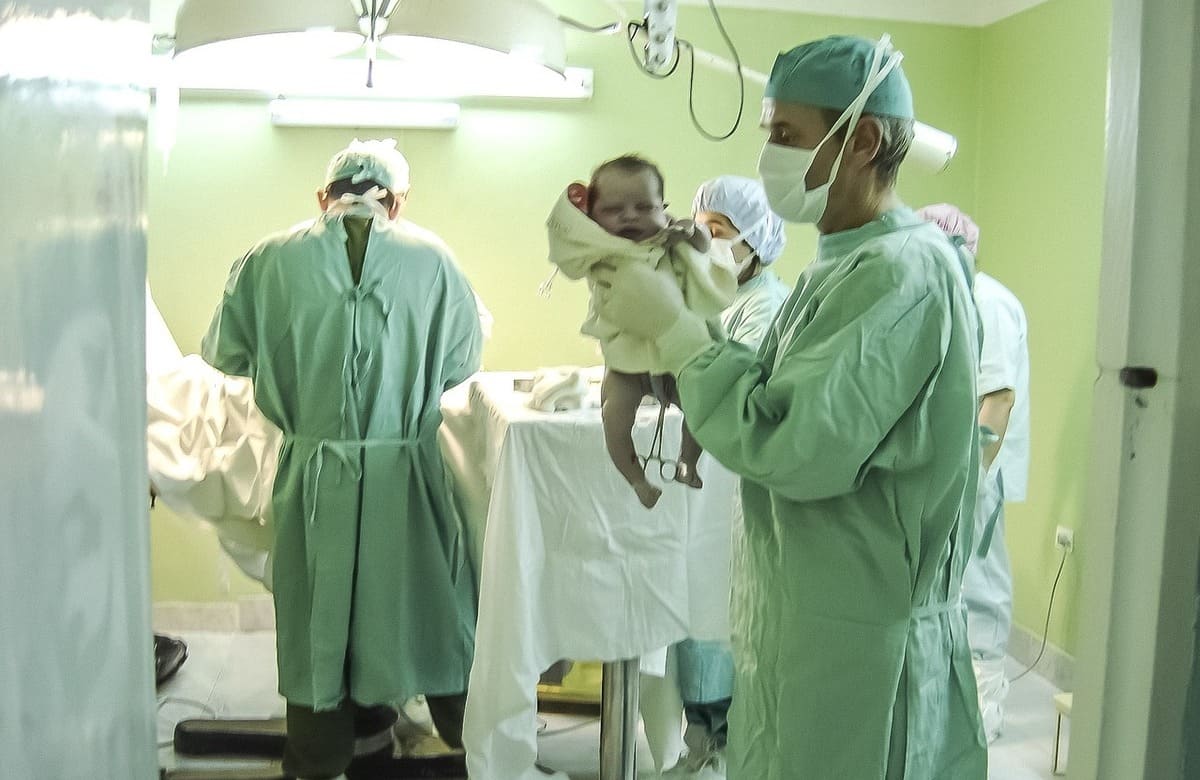 Cardiochirurgia pediatrica, “guerra” tra Taormina e Palermo. I dubbi sul futuro