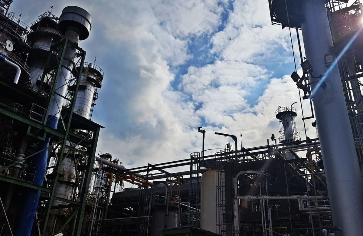 Petrolchimico in Sicilia, non solo Eni: le idee di Legambiente per una nuova era