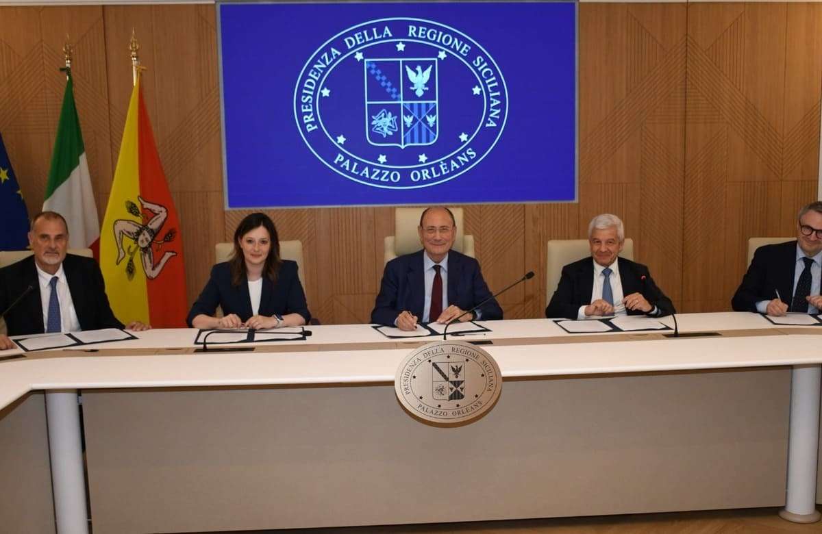 Ambiente, Regione firma accordo per la tutela della biodiversità siciliana