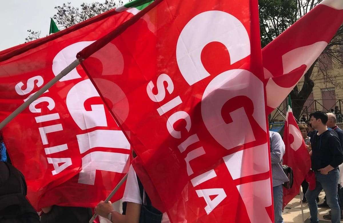 Emergenza rifiuti, Cgil Sicilia chiede “un cambio di rotta”: sit-in a Grammichele