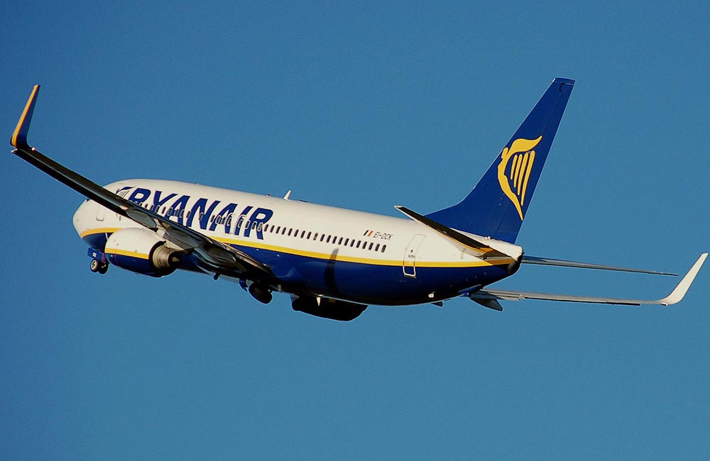 Ryanair assume hostess. Recruitment a Catania e Palermo