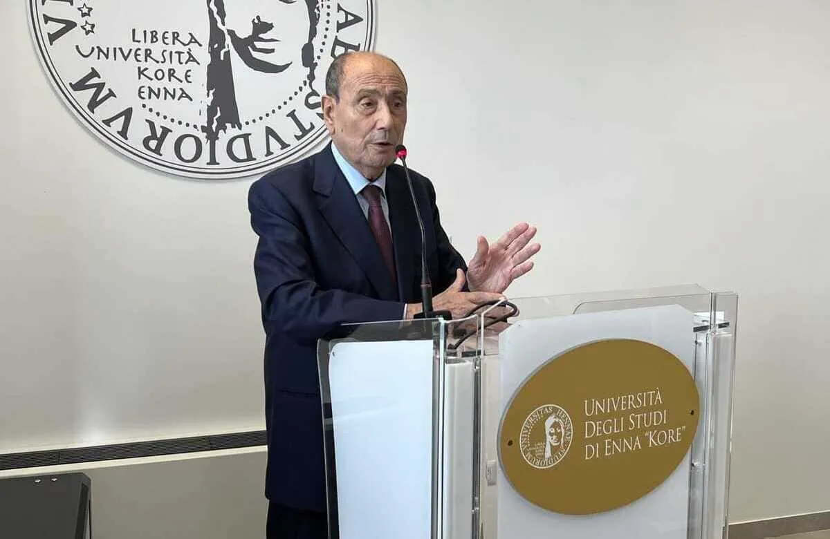 Sanità, medicina, aerospazio: Schifani visita i “gioielli” della Kore di Enna