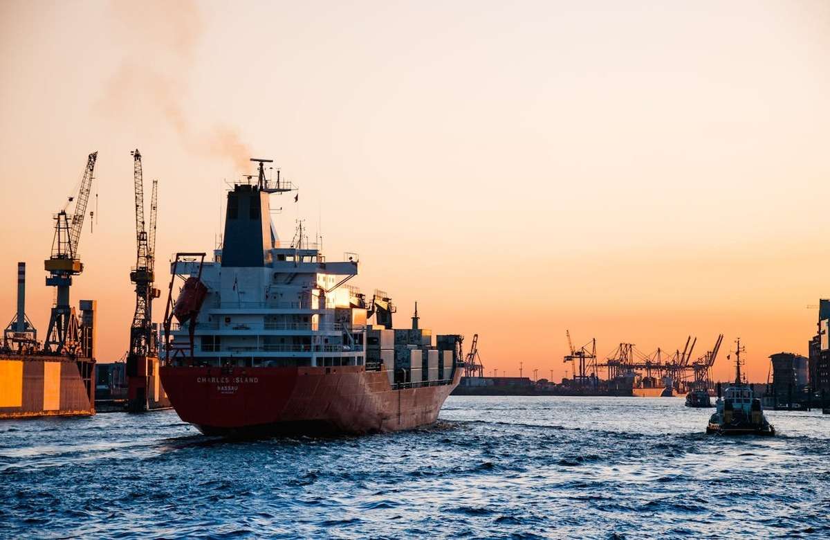 Sicilia, il commercio marittimo vale 27,6 miliardi. Opportunità dalla crisi di Suez