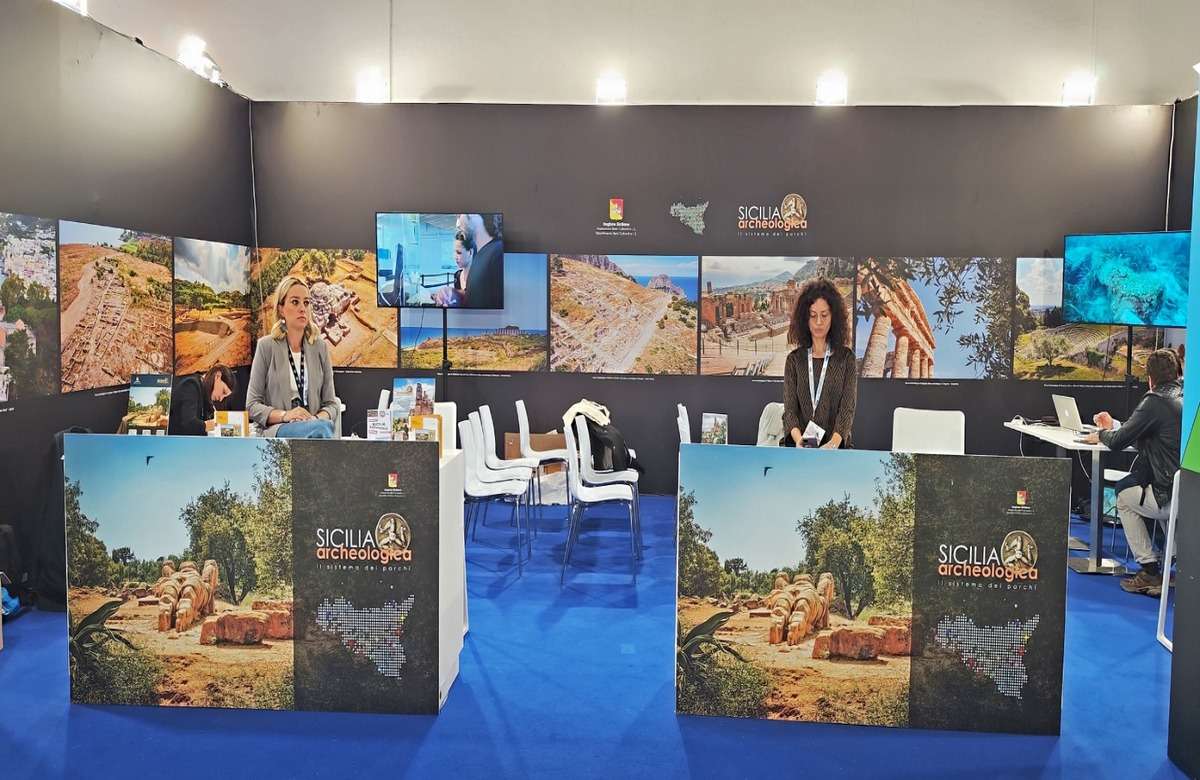 Turismo, avviso della Regione per partecipare a tre fiere a Venezia e Torino
