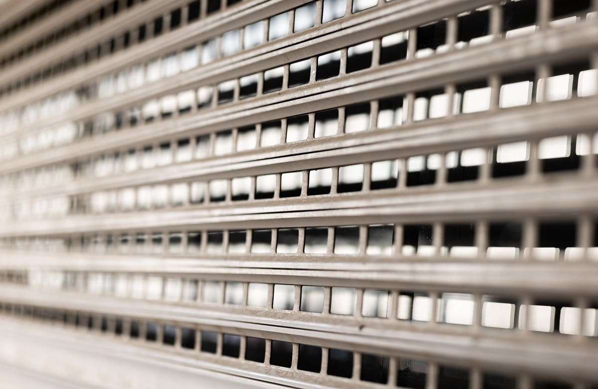 Cibo, vestiti, edicole: in Sicilia 8.500 negozi “uccisi” da ipermercati e online