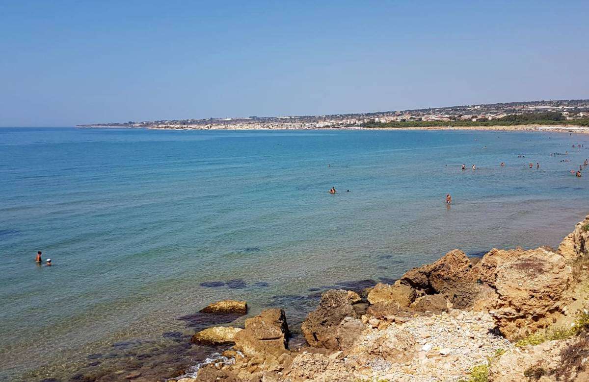 In Sicilia 4 nuove spiagge “bandiera blu” a Letojanni, Scicli e Taormina