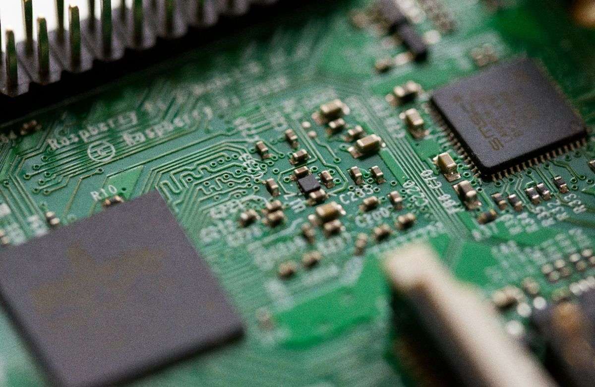 Stm di Catania, due miliardi per i nuovi microchip. Via libera dell’Ue