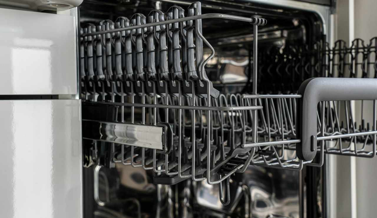 Tasti lavastoviglie - foto pexels - focusicilia
