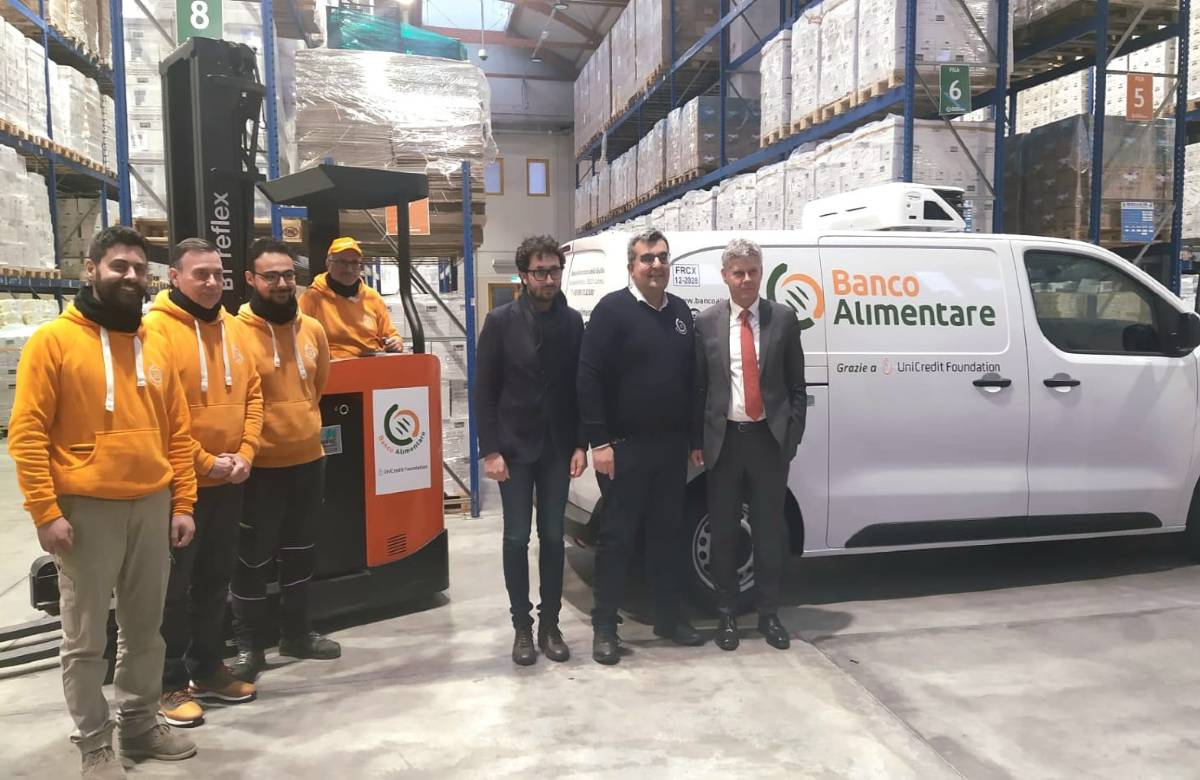 Banco Alimentare, furgone e muletto nuovi grazie a UniCredit Foundation