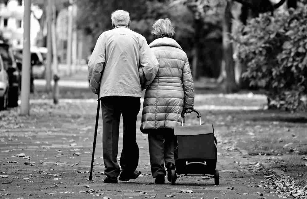 Covid, a Catania e provincia “i tagli all’assistenza li pagano gli anziani”