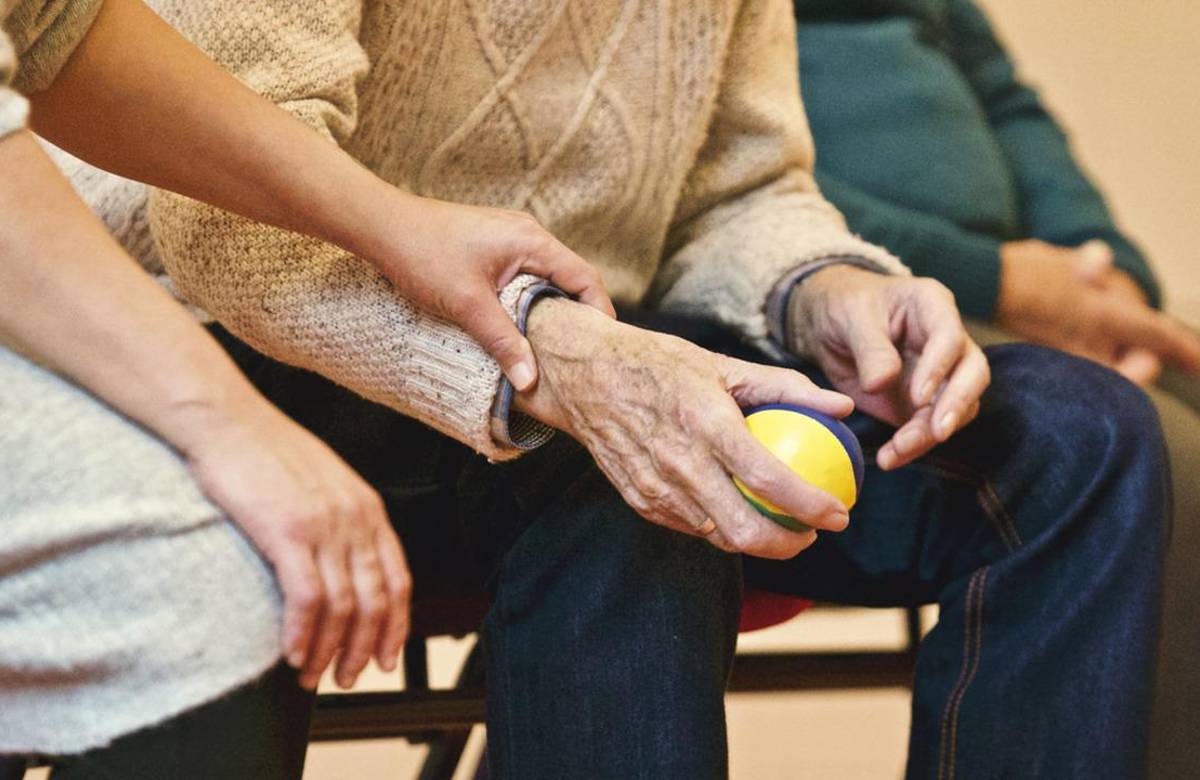 Pensioni più povere, ma i nonni restano il principale sostegno delle famiglie