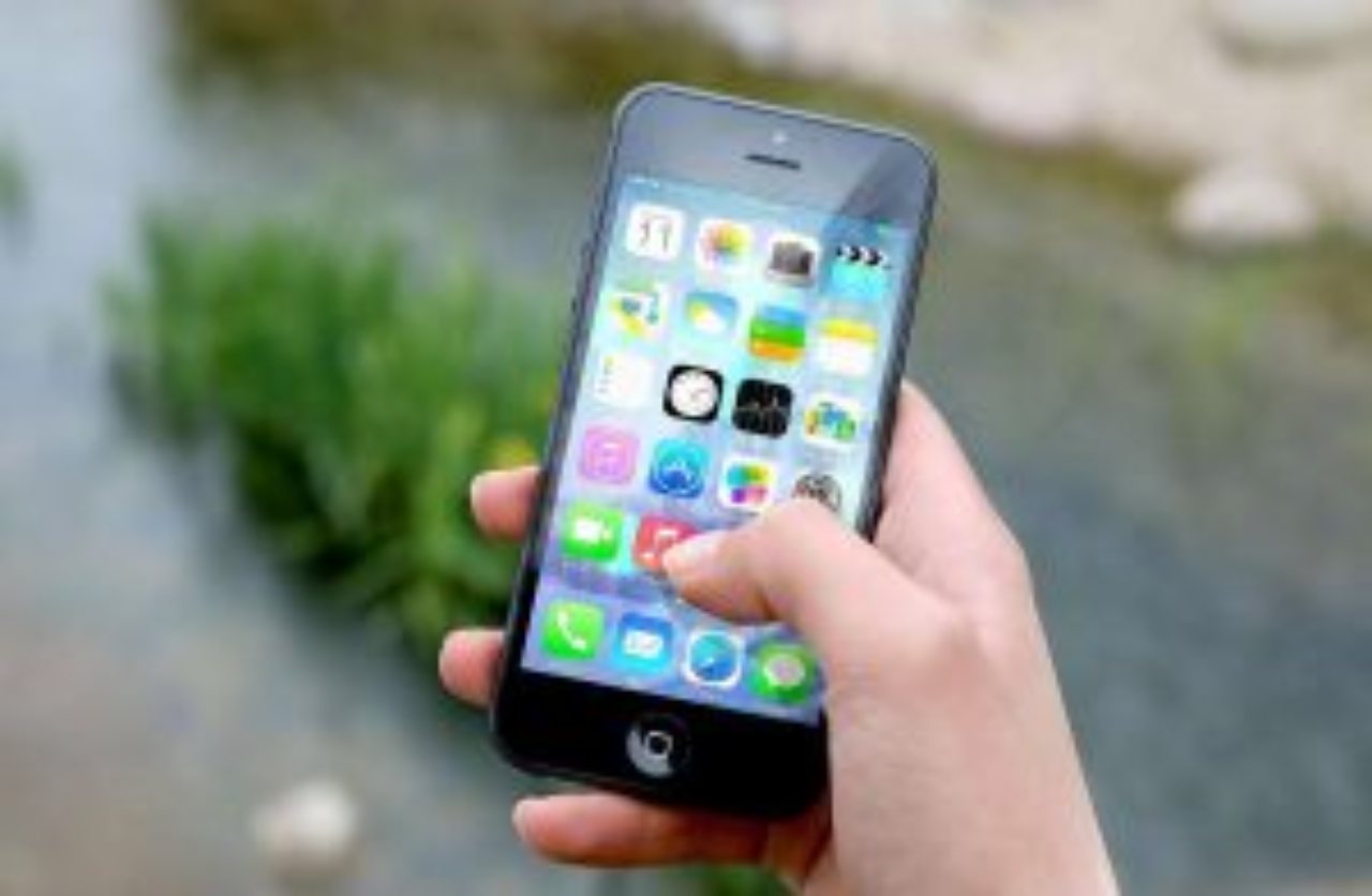 Questa APPLICAZIONE che utilizzi tutti i giorni, ti svuota il conto | Disinstallala subito se non vuoi dire addio al tuo denaro