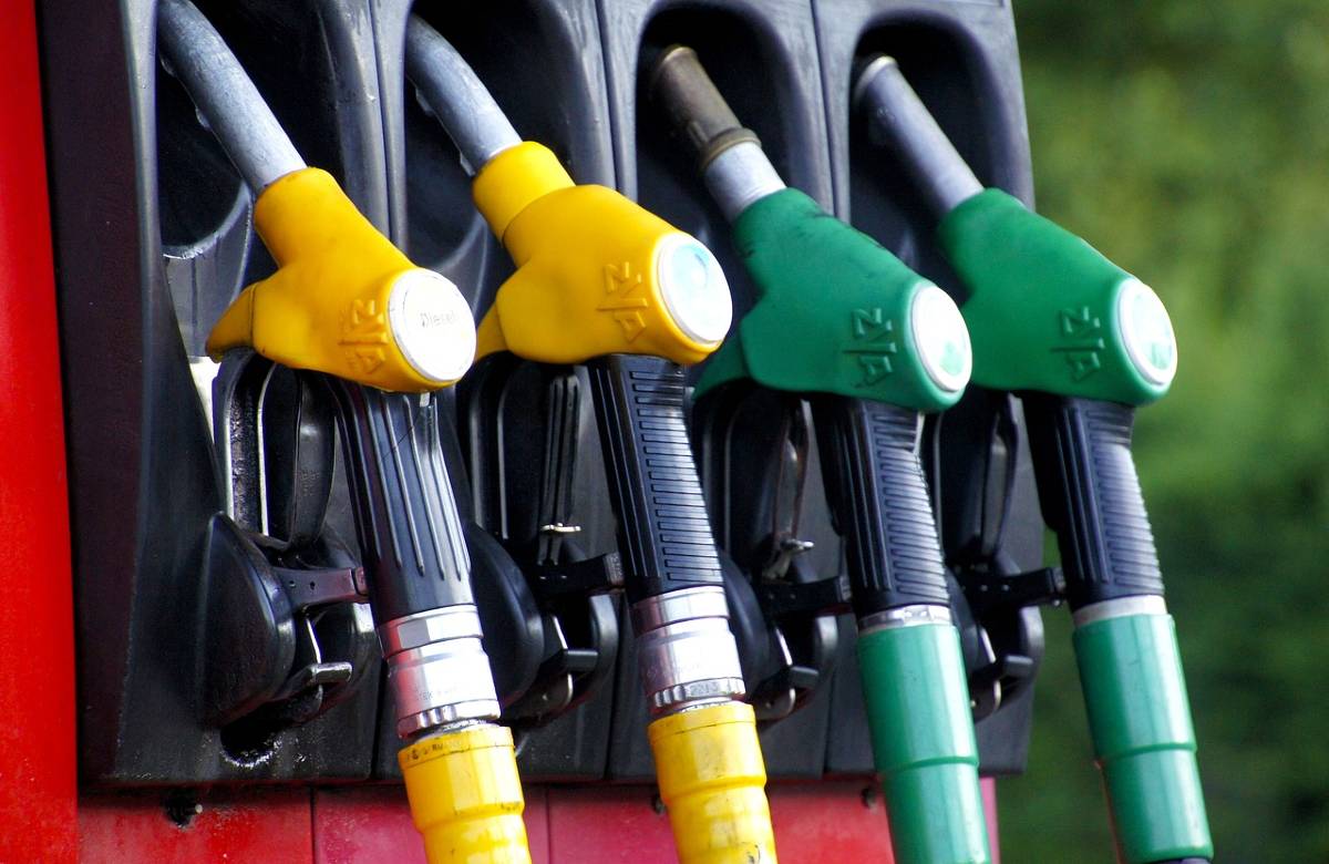 Decreto carburanti, Tar annulla l’obbligo di comunicare ed esporre i prezzi