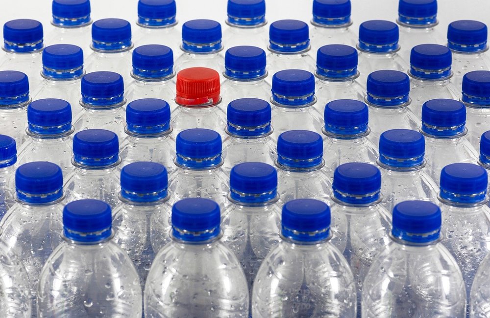Regione plastic free. Ma solo all’assessorato Ambiente
