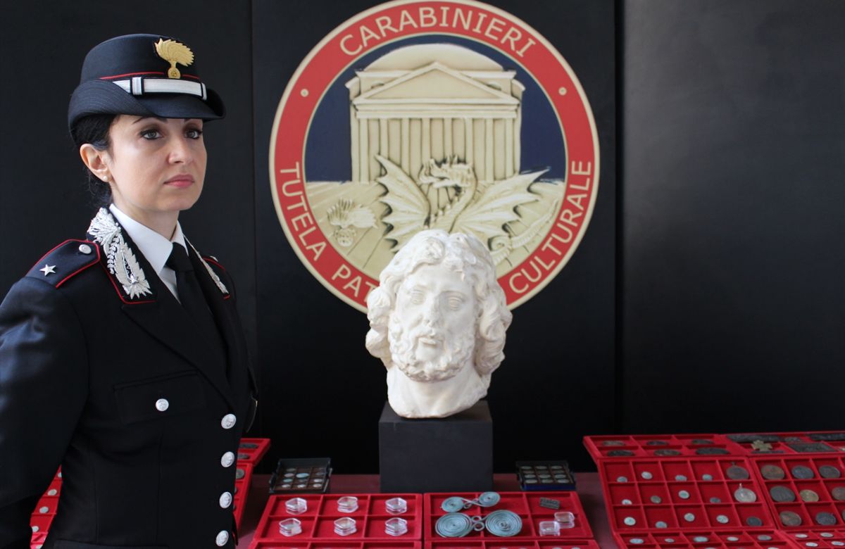 I Carabinieri dei reperti d’arte: scovano ricettatori con siti-civetta e Ai