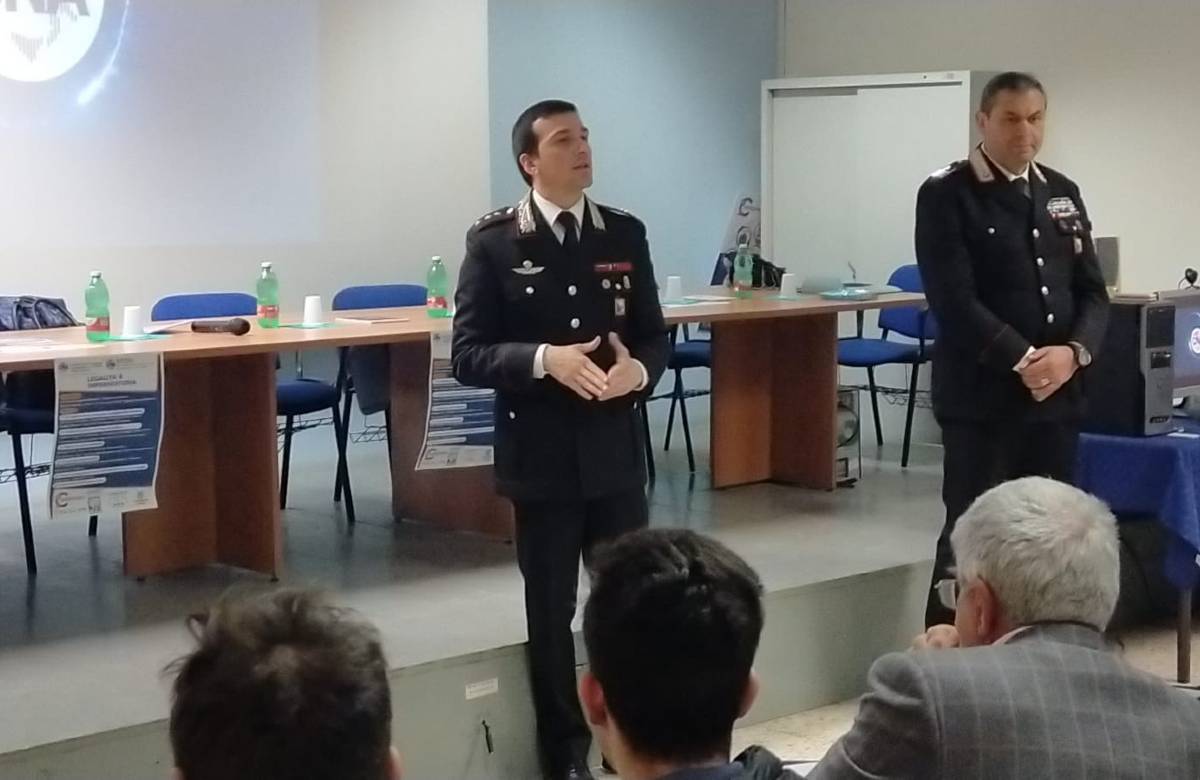 A lezione di artigianato, imprese e legalità tra i banchi di scuola