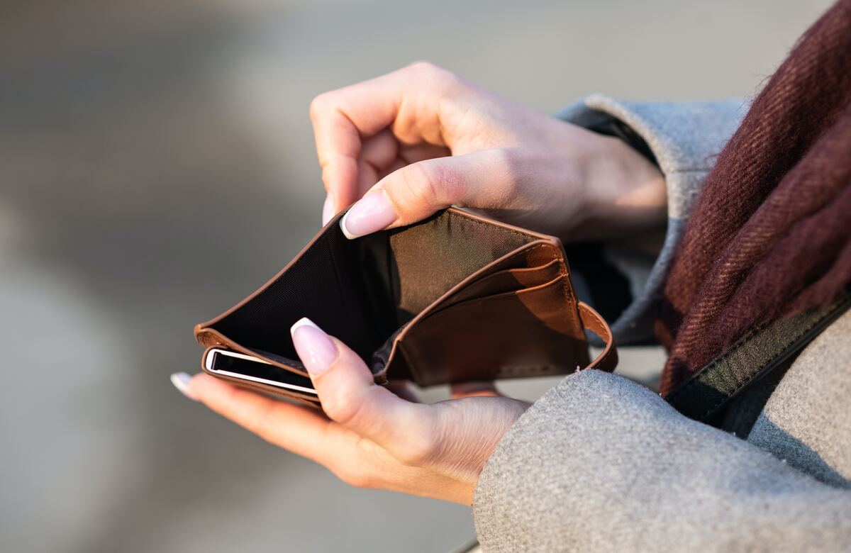 Economia: consumatori pessimisti, redditi disuguali e rischio povertà