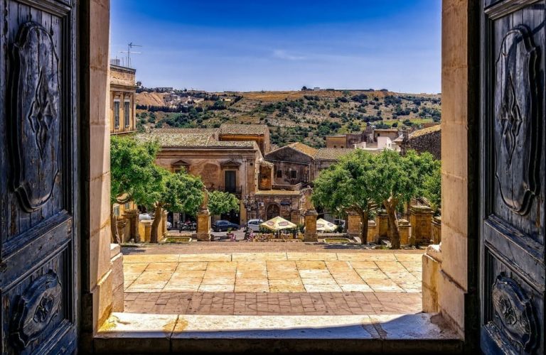 Sicilia, nel 2020 persi otto milioni di turisti. Lo studio di Confartigianato