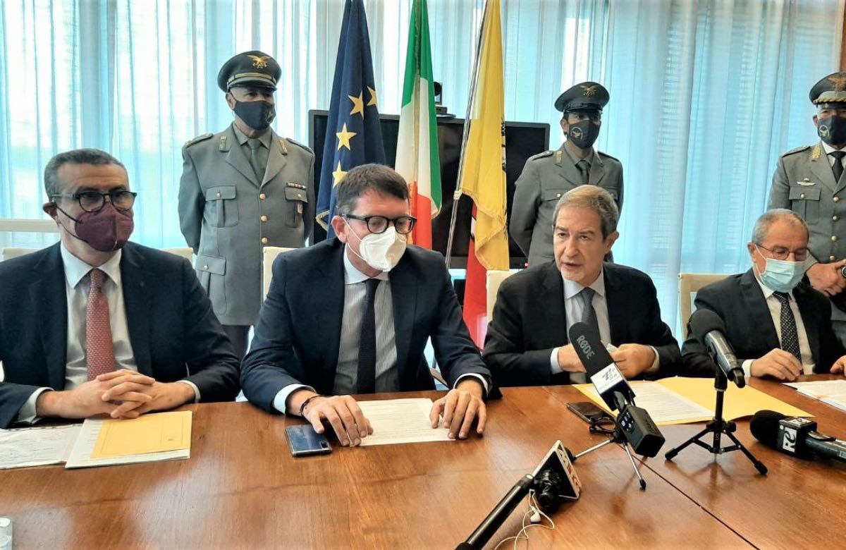 Assunzioni alla Regione, bandi il 29. Musumeci: “I primi in trent’anni”