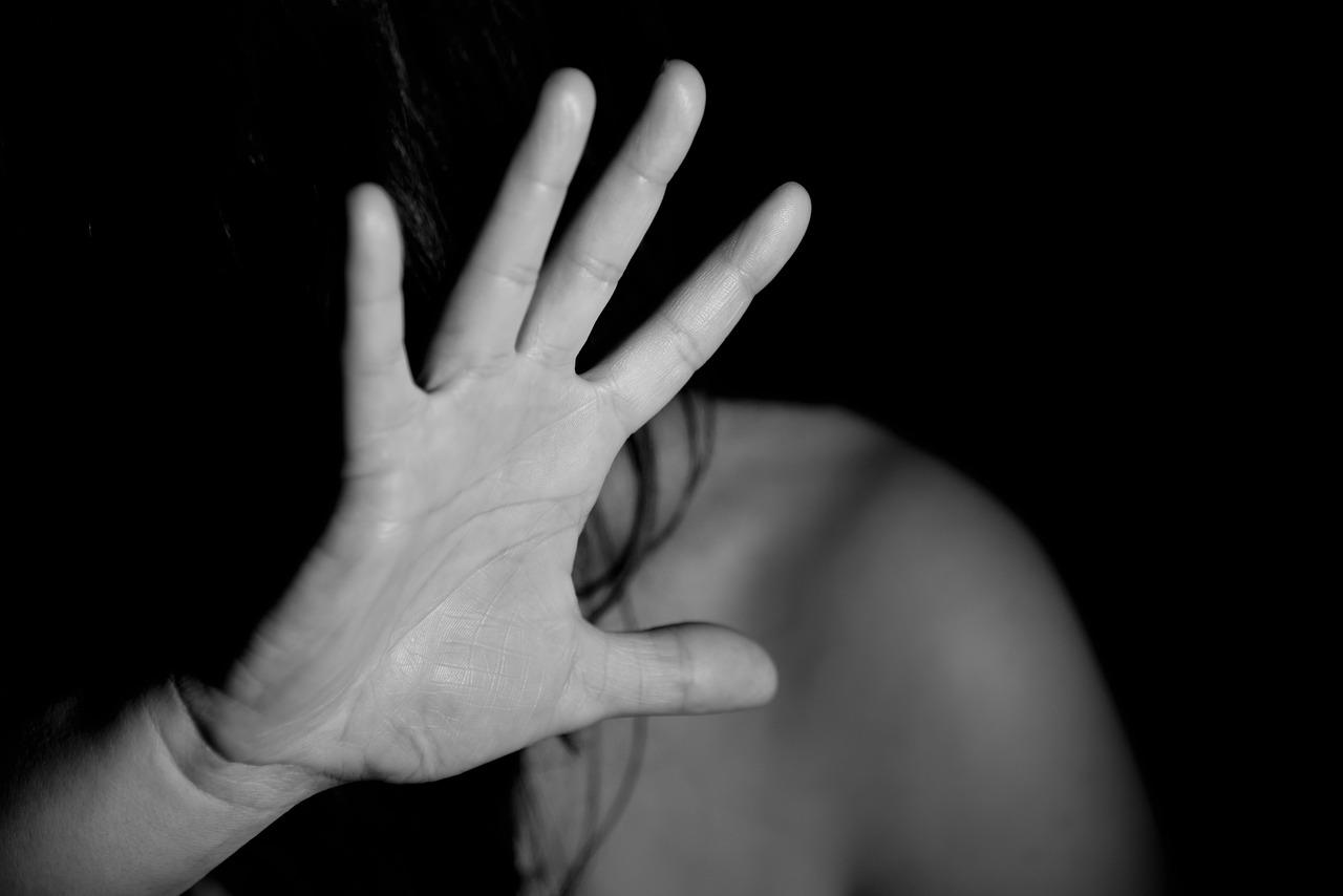 Alloggi popolari per donne vittime di violenza: pubblicato il bando Iacp