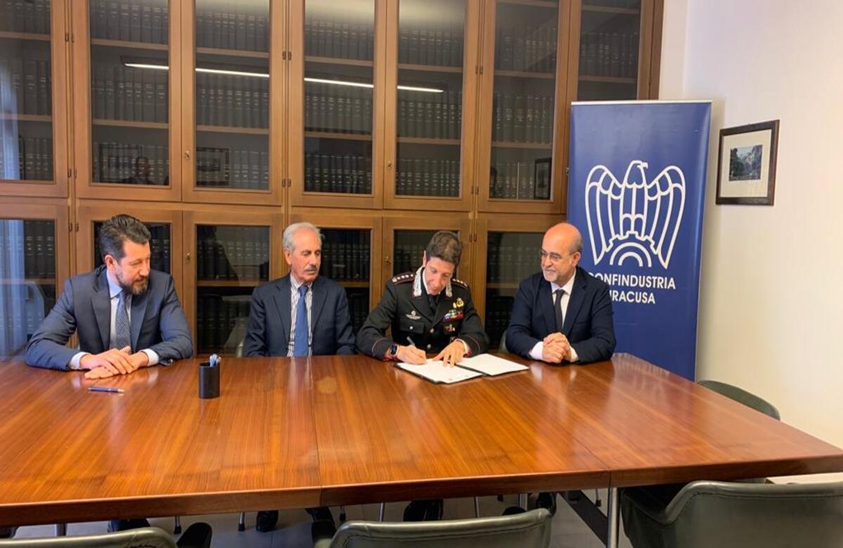 Carabinieri formati in inglese grazie alle aziende siracusane