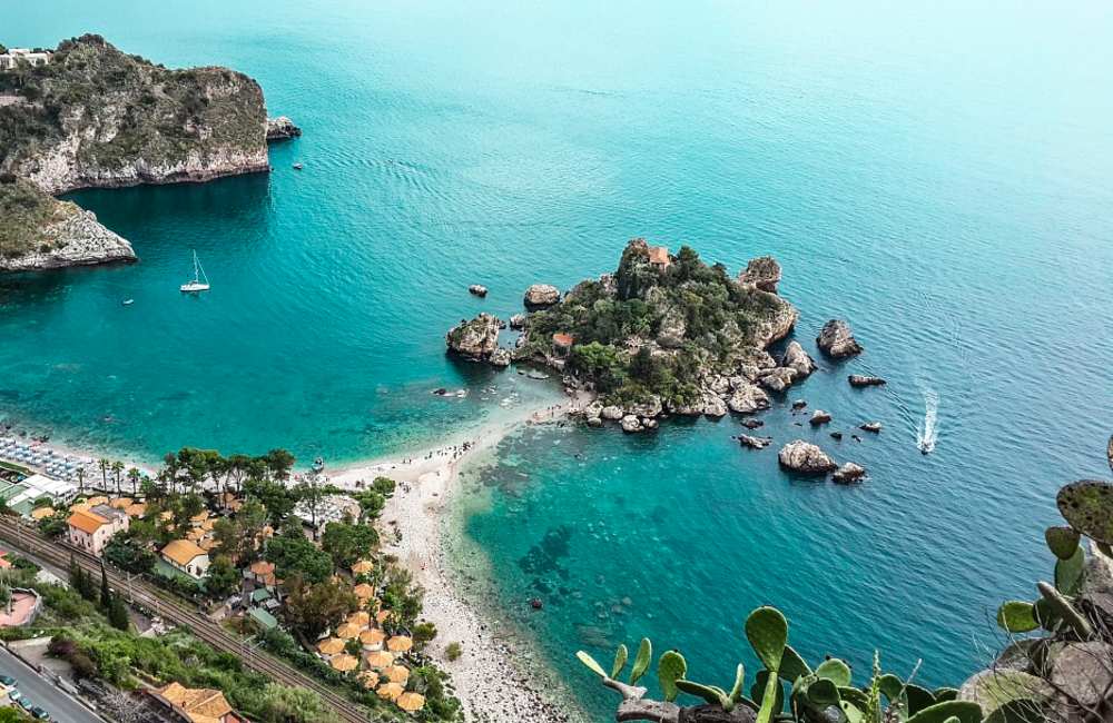 Taormina, Naxos e Isola Bella, a ottobre 2022 visite raddoppiate rispetto al 2021