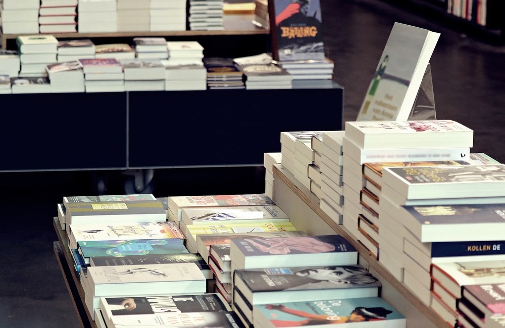 Libri, nel 2021 il mercato vale oltre 3,4 miliardi. E il cartaceo batte l’ebook