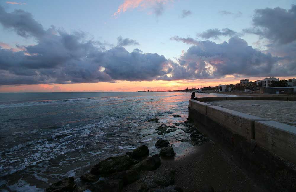 La Sicilia sta perdendo le sue spiagge. Erosione in 600 chilometri