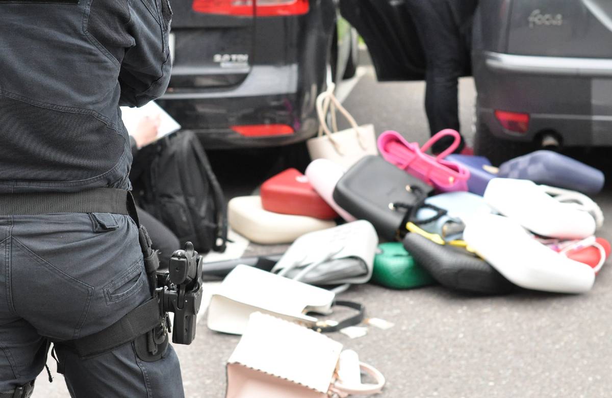 Contraffazione, in Sicilia 20 milioni di pezzi sequestrati in un anno e mezzo