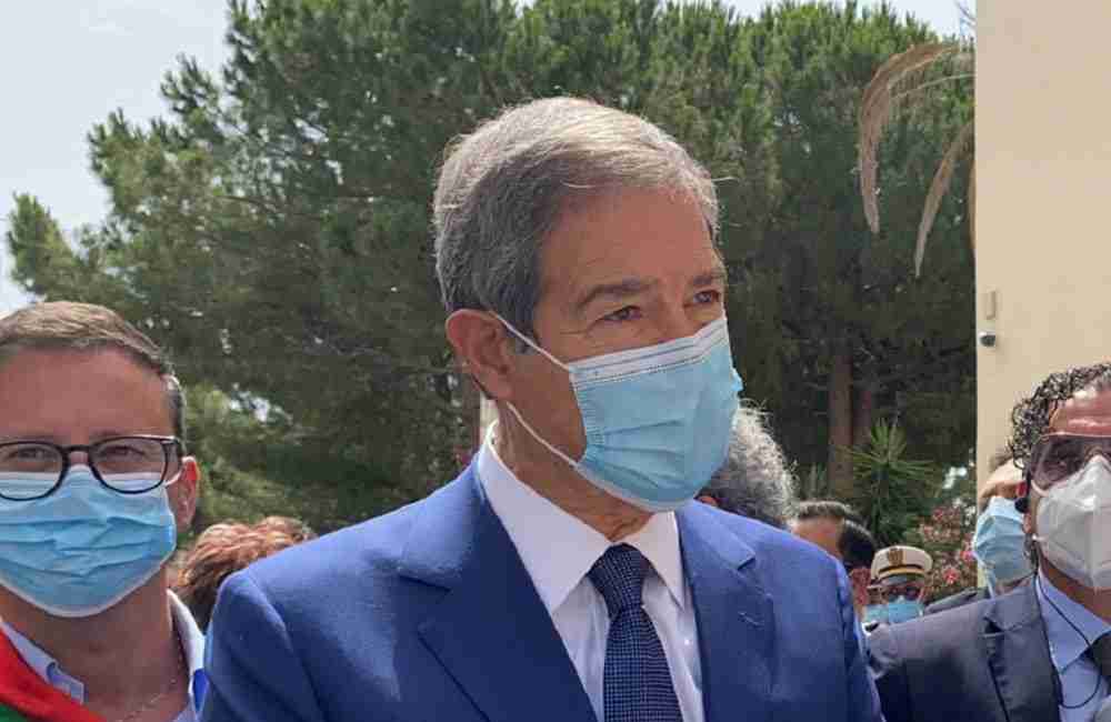 Sicilia, 55 Comuni con restrizioni. Mascherina all’aperto e tamponi