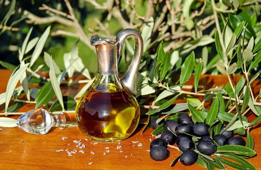 Olio, in Sicilia produzione in calo. “Seri danni dai cambiamenti climatici”
